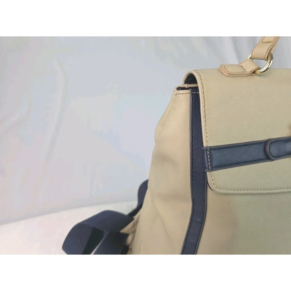 Tommy Hilfiger Cream and Navy Leather Backpack